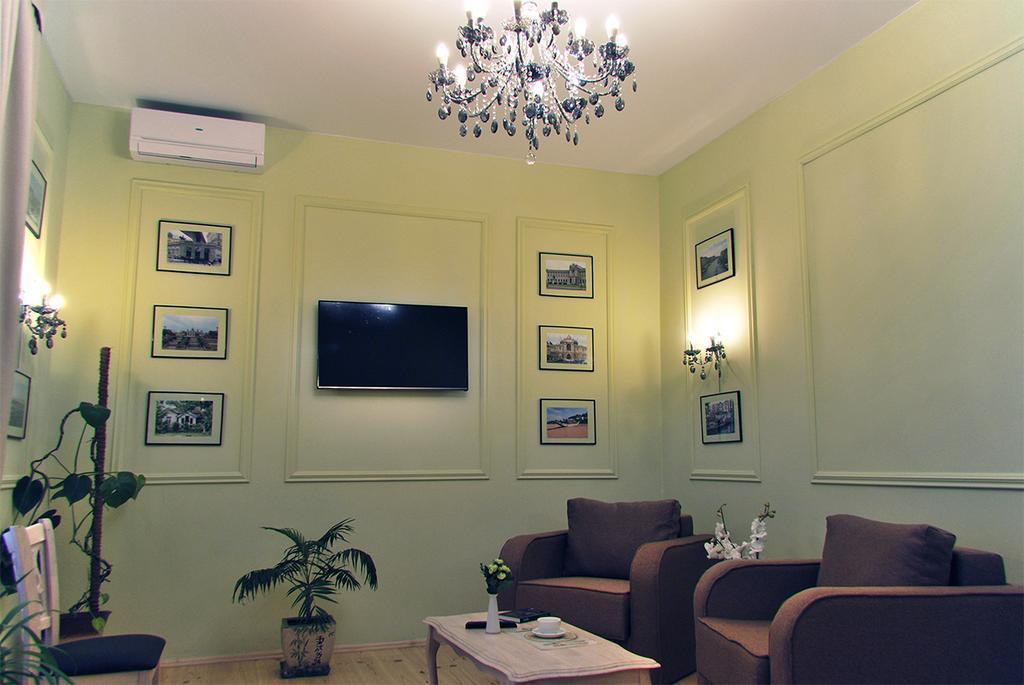 Classic Apartment On Zhukovskoho Odessza Kültér fotó