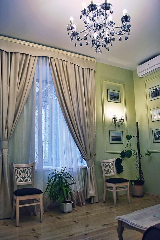Classic Apartment On Zhukovskoho Odessza Kültér fotó